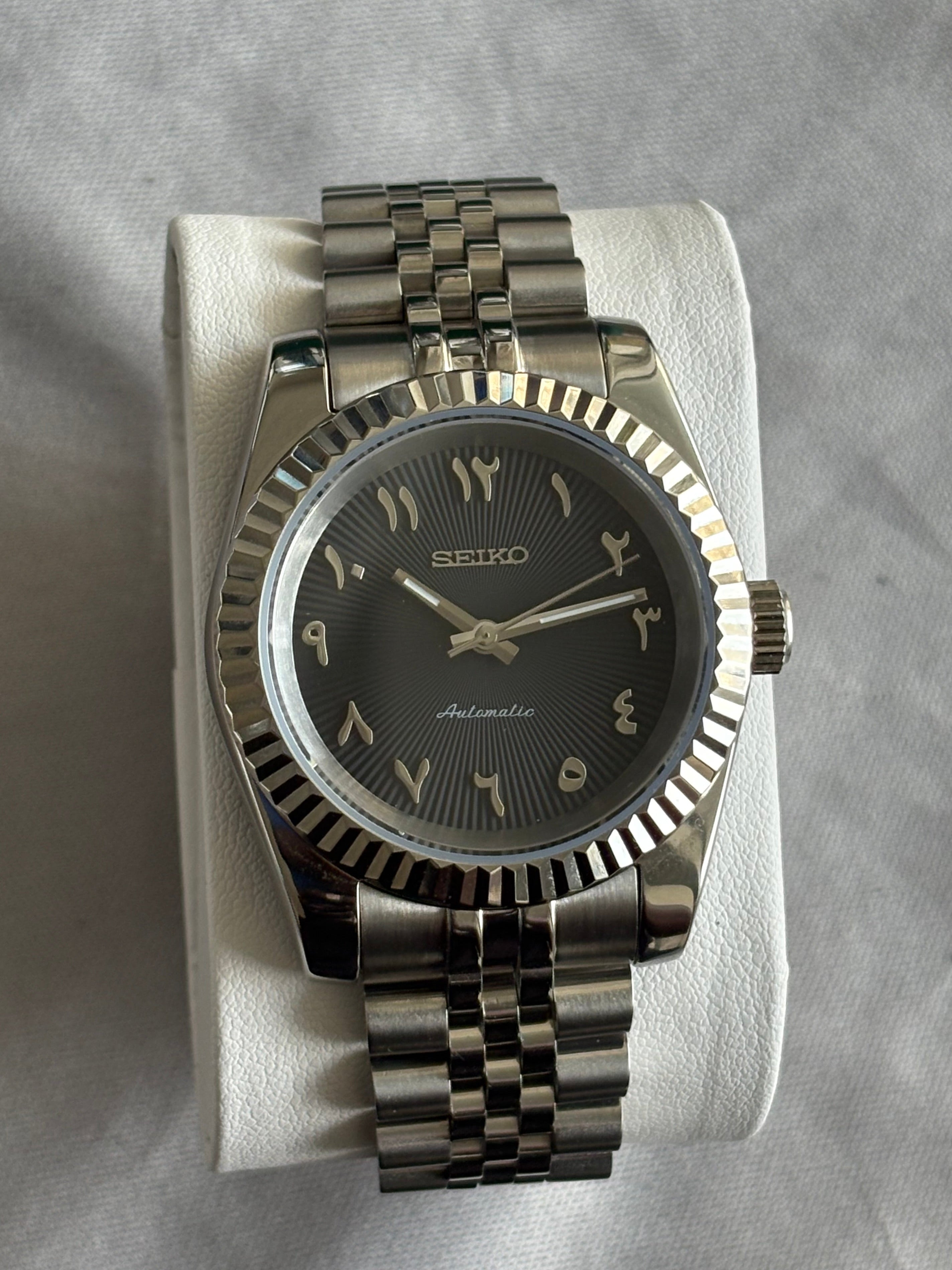 Seiko Mod Datejust Arabic | Black