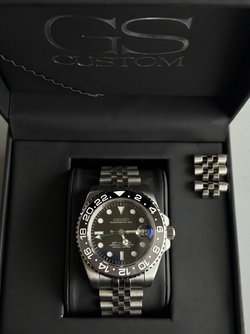 Seiko Mod GMT II | Bruce Wayne