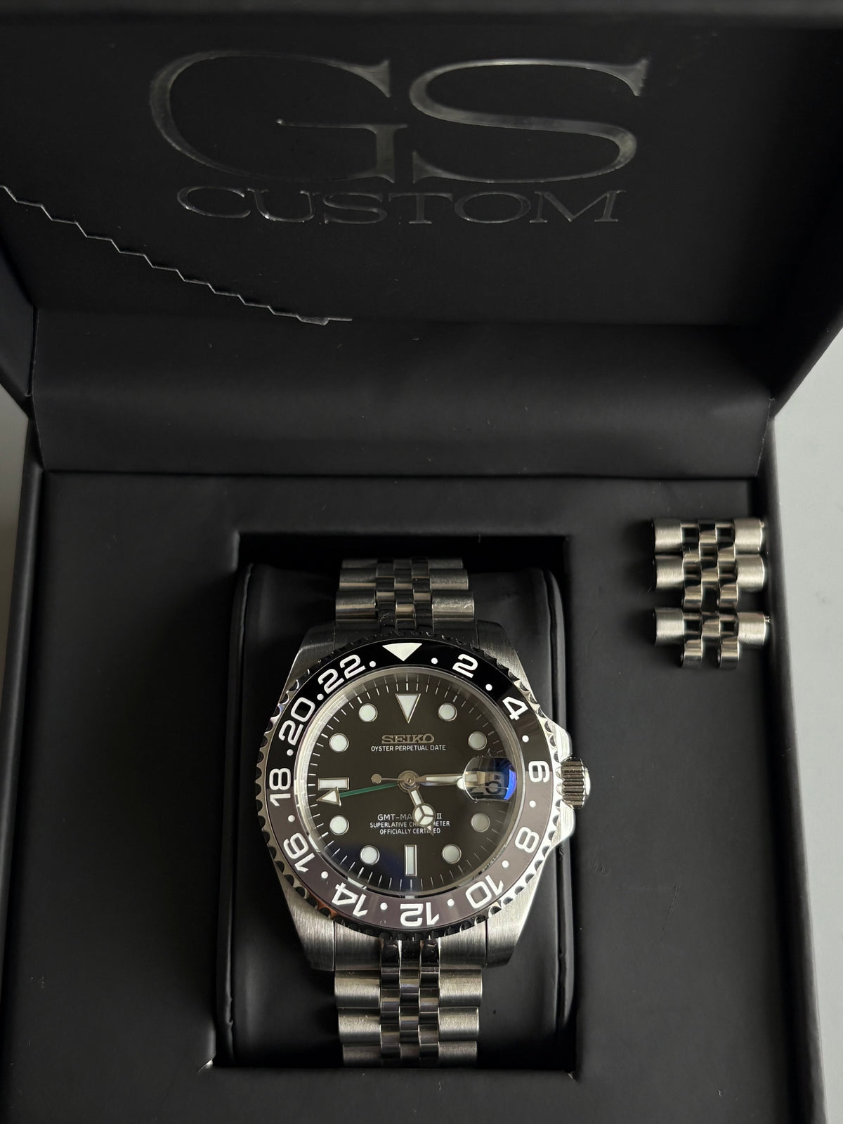 Seiko Mod GMT II | Bruce Wayne