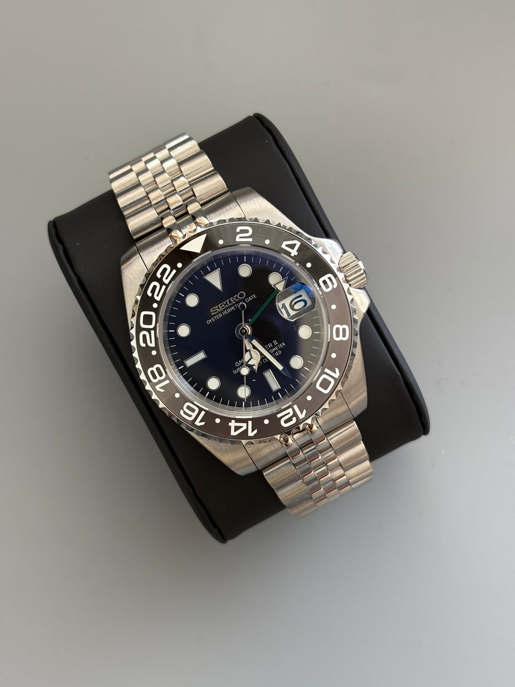 Seiko Mod GMT II | Bruce Wayne