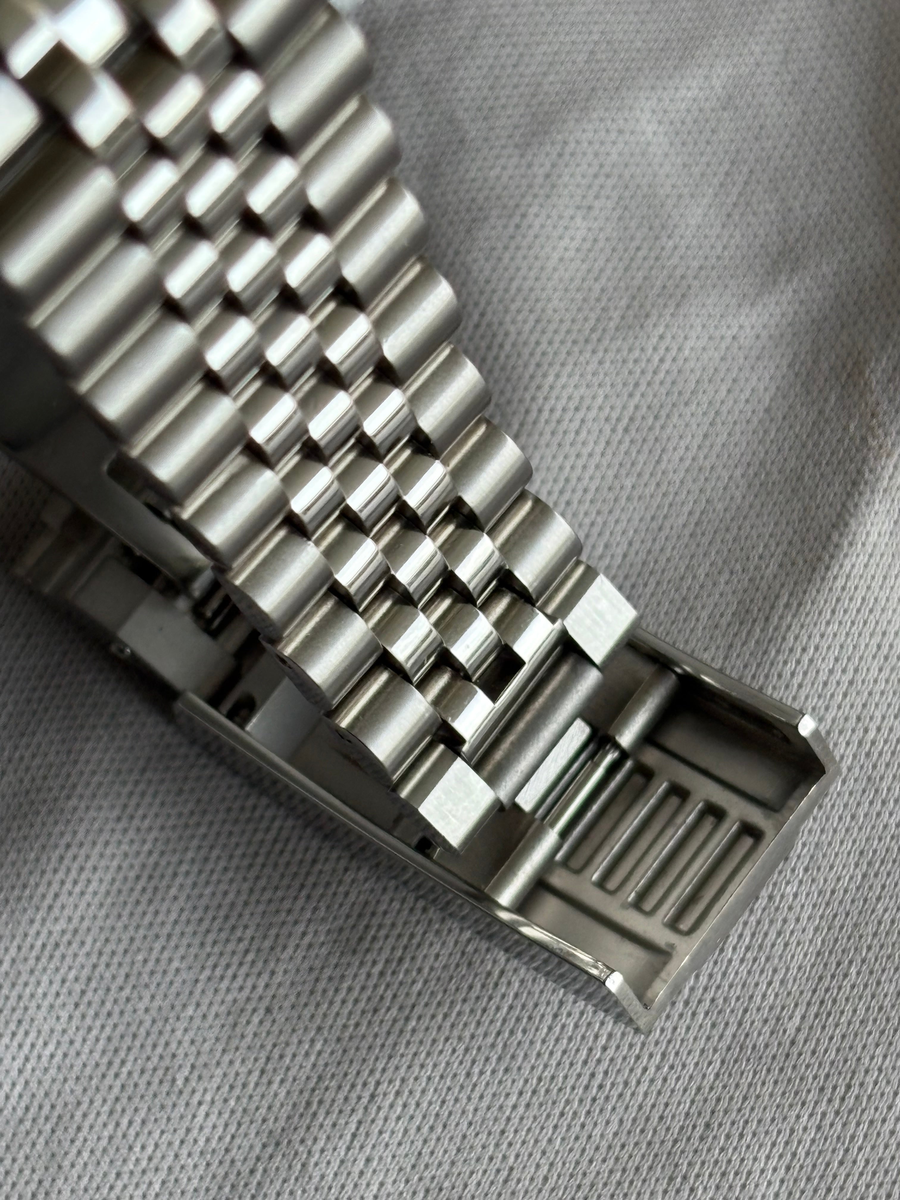 Seiko Mod GMT II | Bruce Wayne