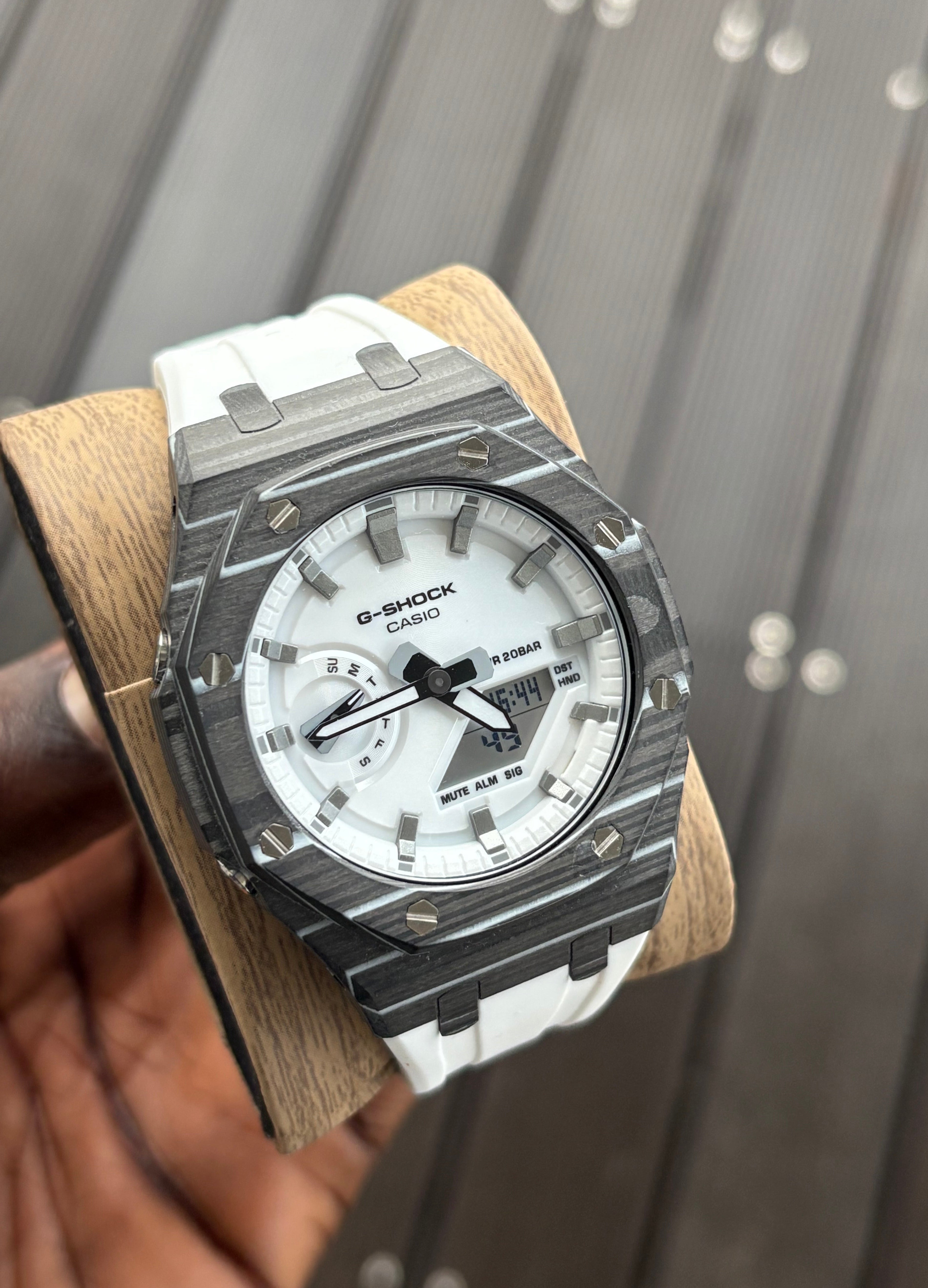 G-Shock Custom | Carbone Z White Dial